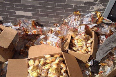 惠州西城區(qū)強(qiáng)化食品安全閉環(huán)管理 過期休閑食品與不合格甜味涂抹醬的專業(yè)化銷毀處置